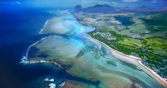 Poza cu Outrigger Mauritius Beach Resort 5*